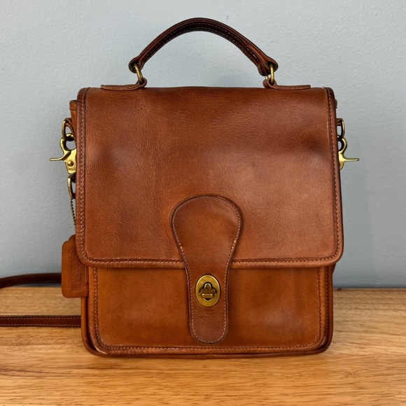 Coach Handbags - VTG Coach 9140 Station Bag British Tan Leather Crossbody Handle Strap USA Made